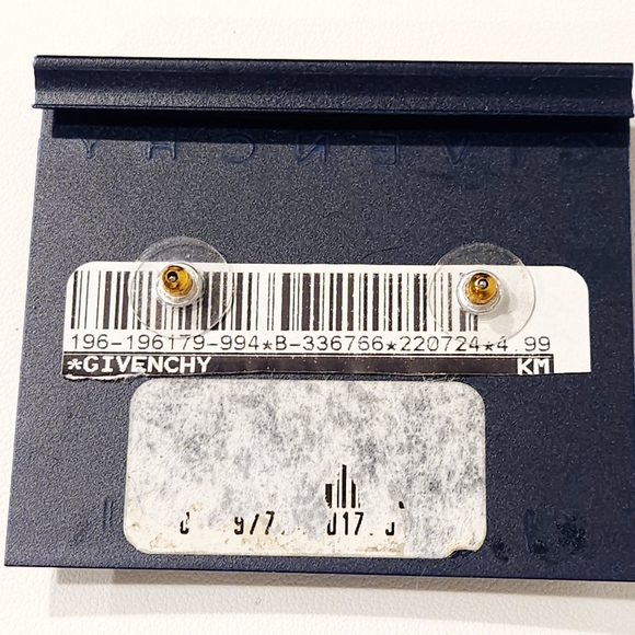 Givenchy Logo Vintage NWT Stud Earrings Gold Tone Chunky 80s Givenchy 4G Logo - Picture 13 of 15